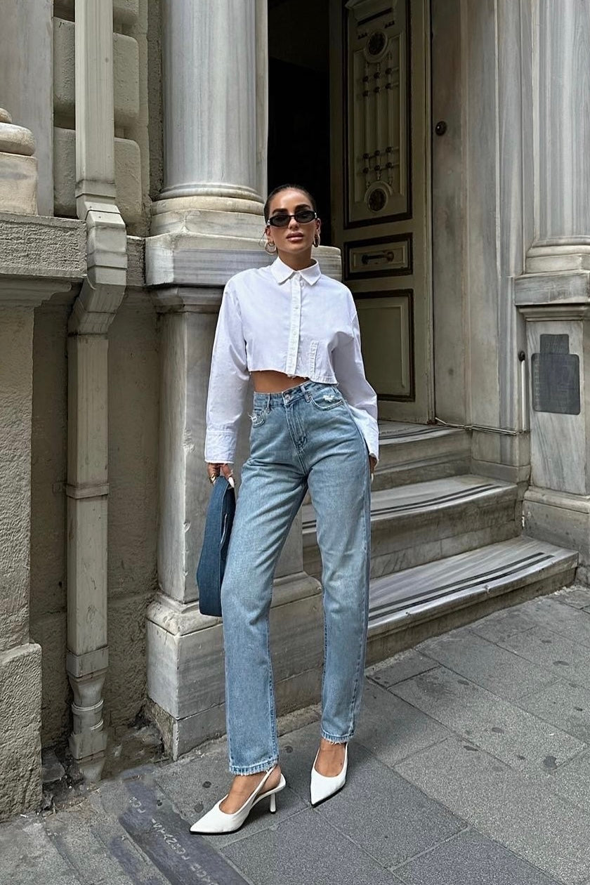 Ripped Detail Mom Jeans