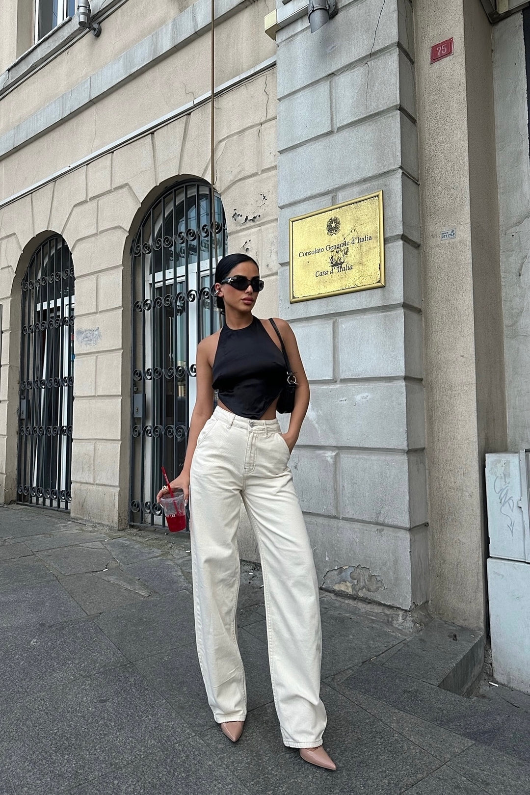 Baggy Ivory Barrel Jeans
