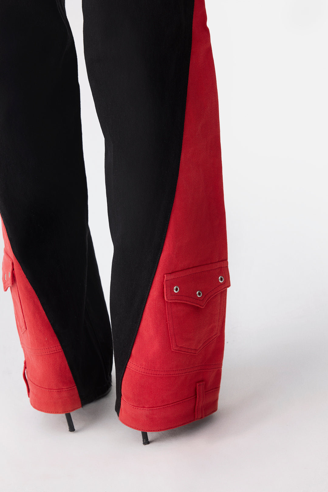 Tri-Tone Pocket Hem Jeans