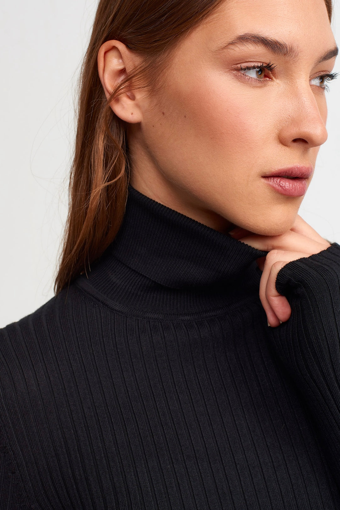 Basic Turtleneck Sweater