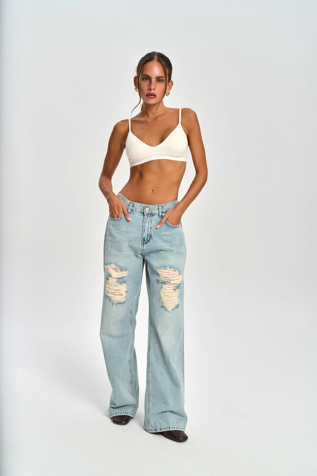Relaxed Fit Patch Detail Distressed Wide Leg Jeans