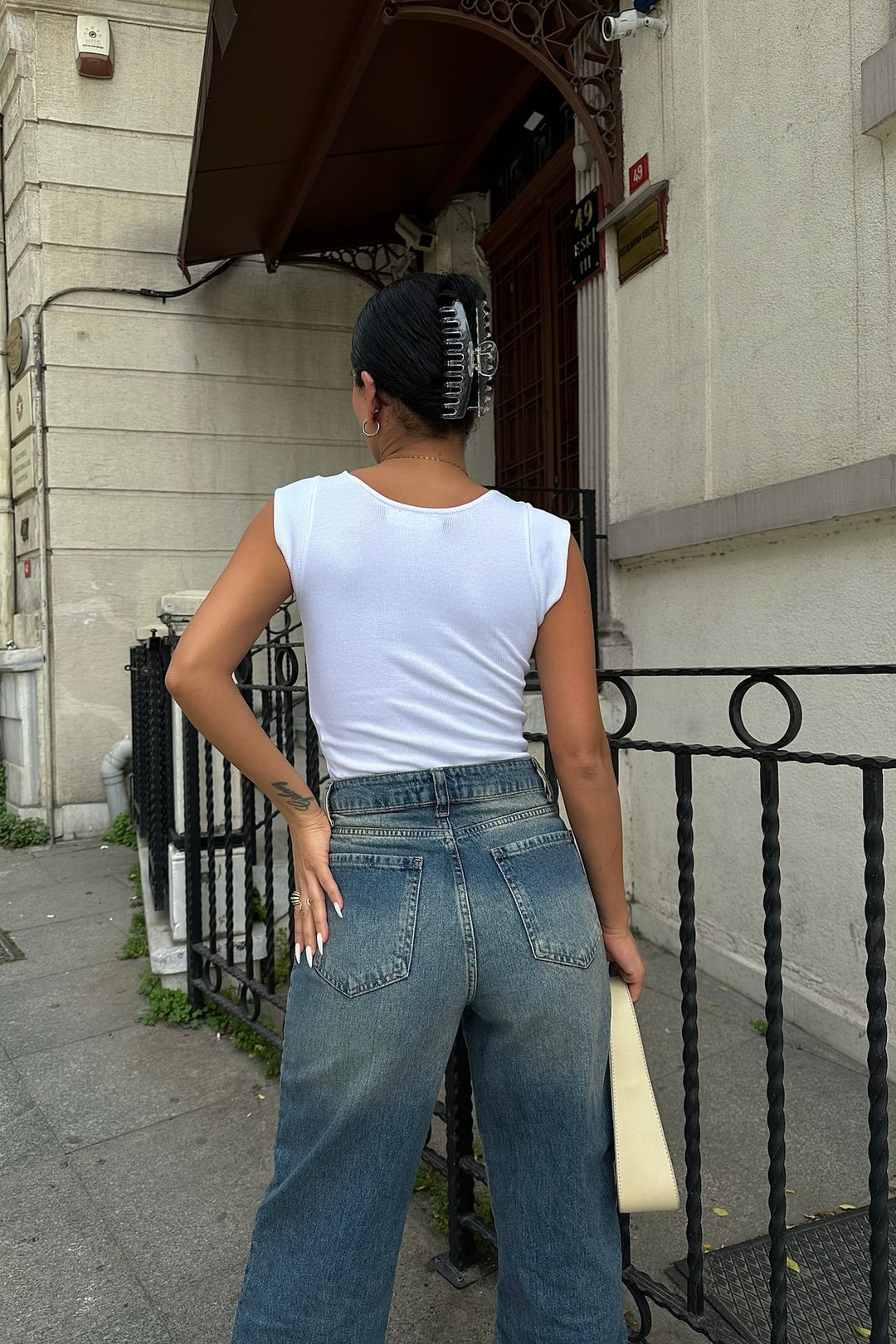 Basic V Golden Neck Ribbed Top