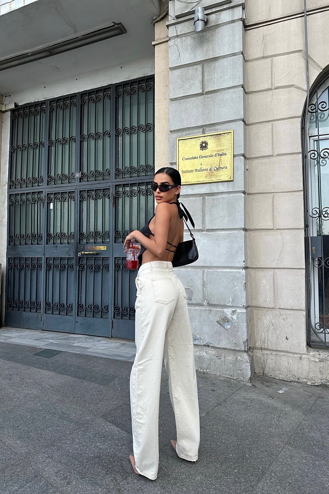 Baggy Ivory Barrel Jeans