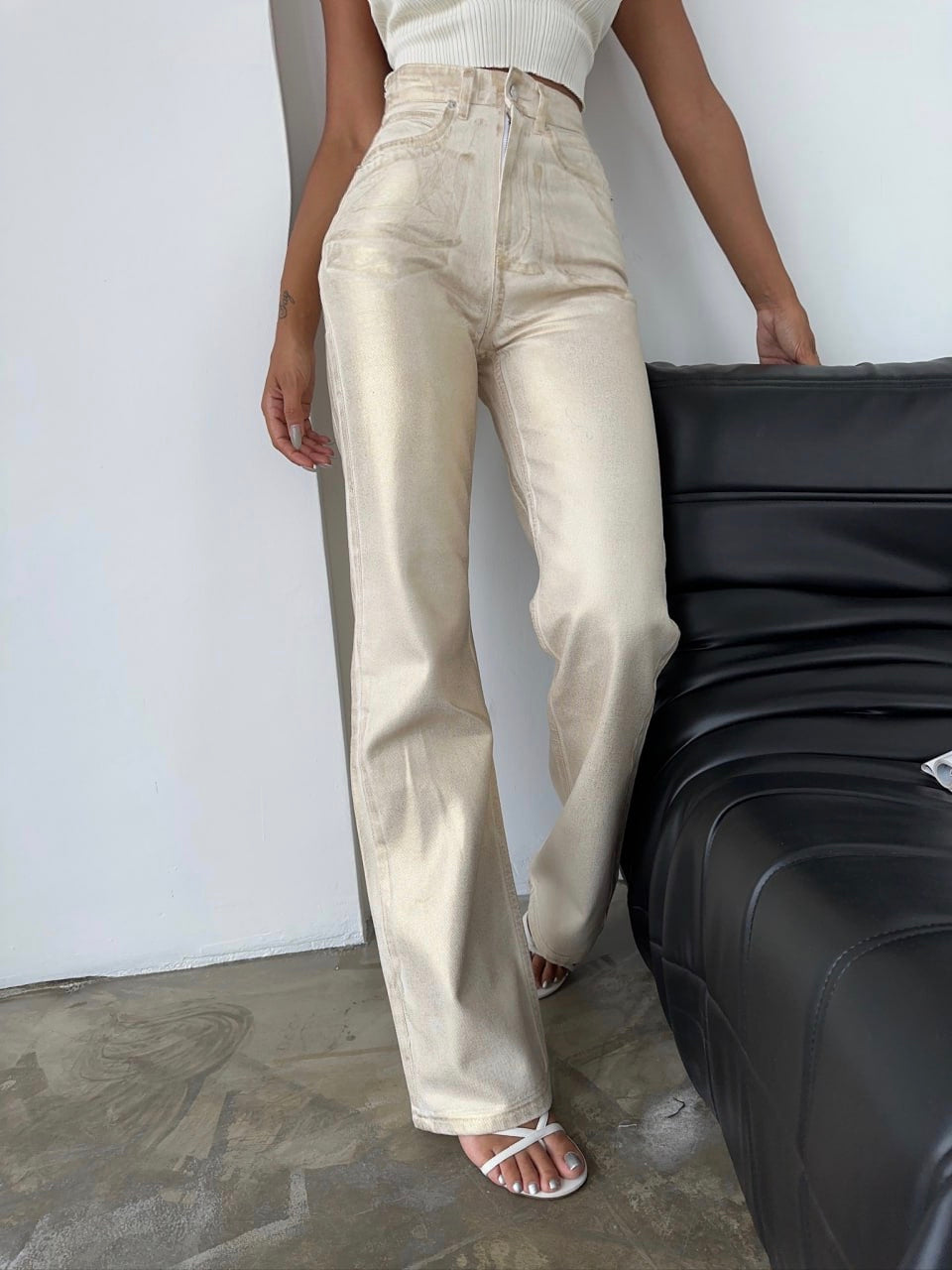 Metallic Wash God On Off White Jeans