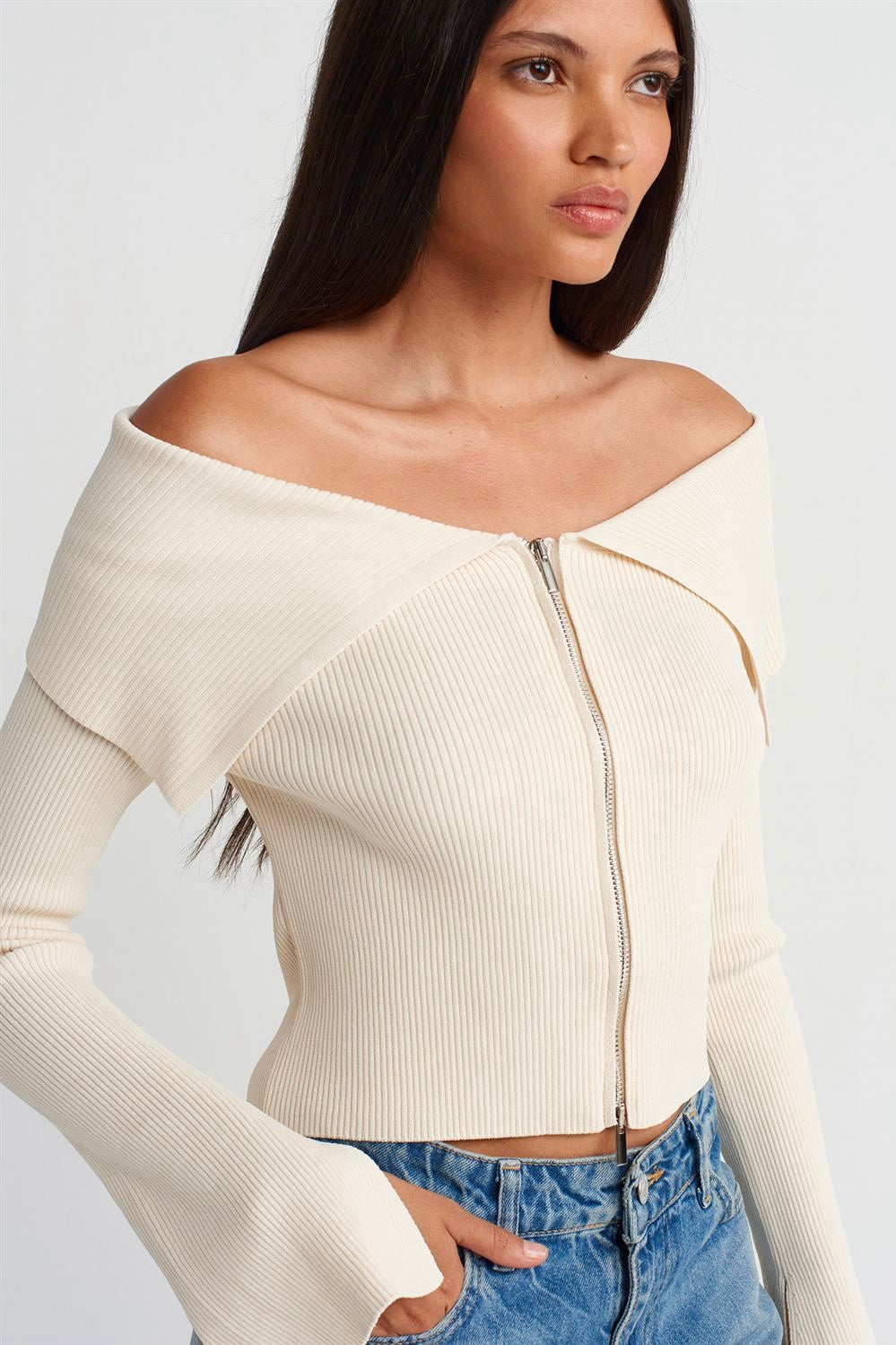 Off-Shoulder Zip-Up Ribbed Top