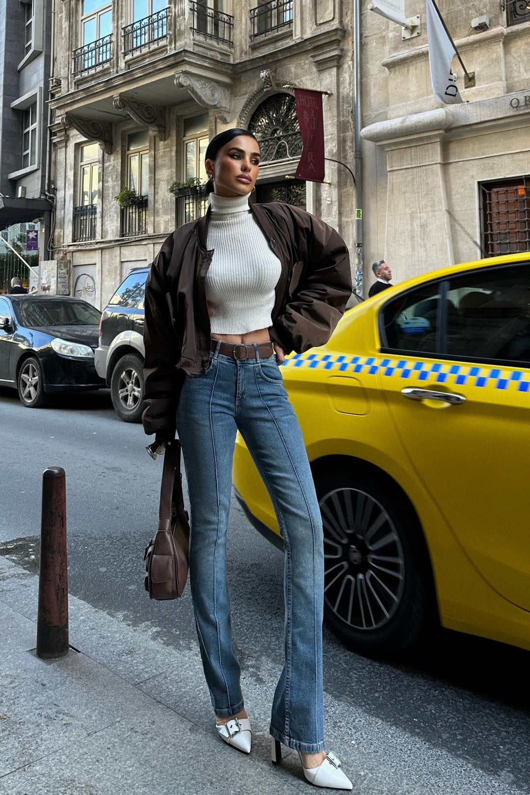 Flared Mid Rise Front Stitch Jeans