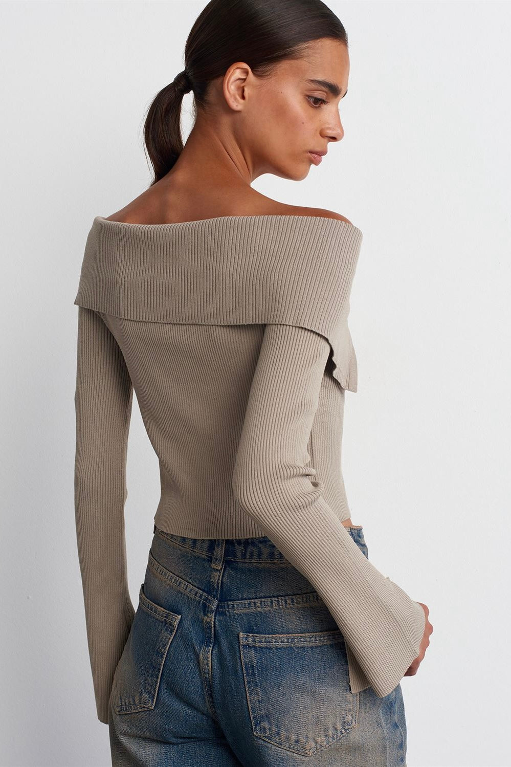 Off-Shoulder Zip-Up Ribbed Top