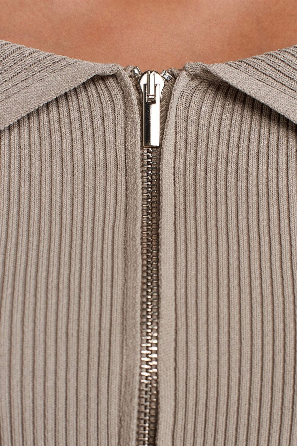 Off-Shoulder Zip-Up Ribbed Top