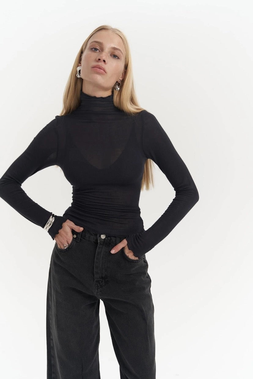Belina High-Neck White Thin Body