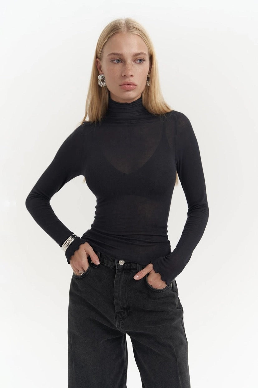 Belina High-Neck White Thin Body