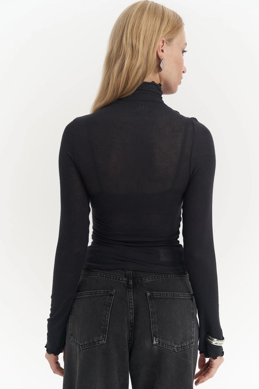 Belina High-Neck White Thin Body