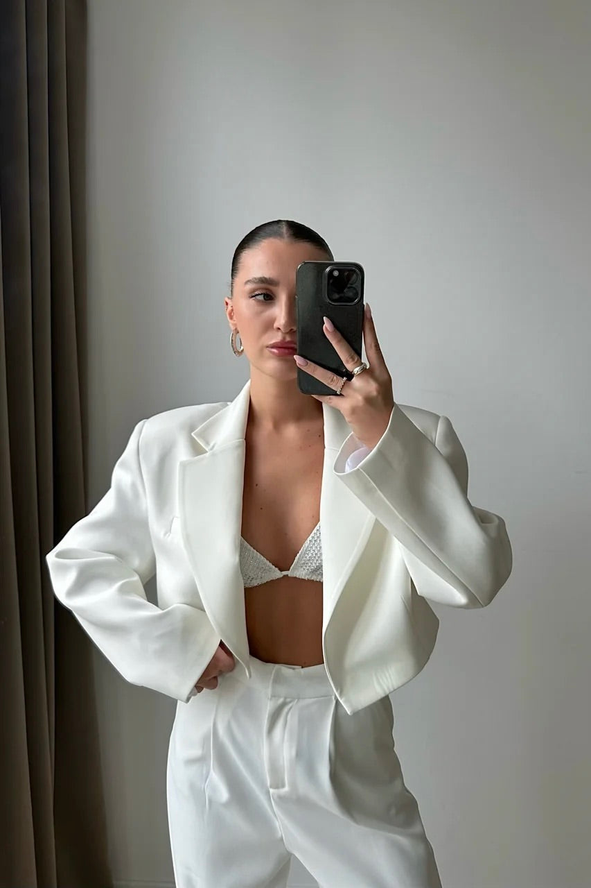 Eva Cropped Blazer
