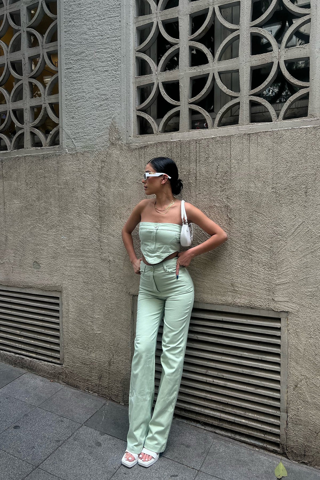 V Shaped Top Set