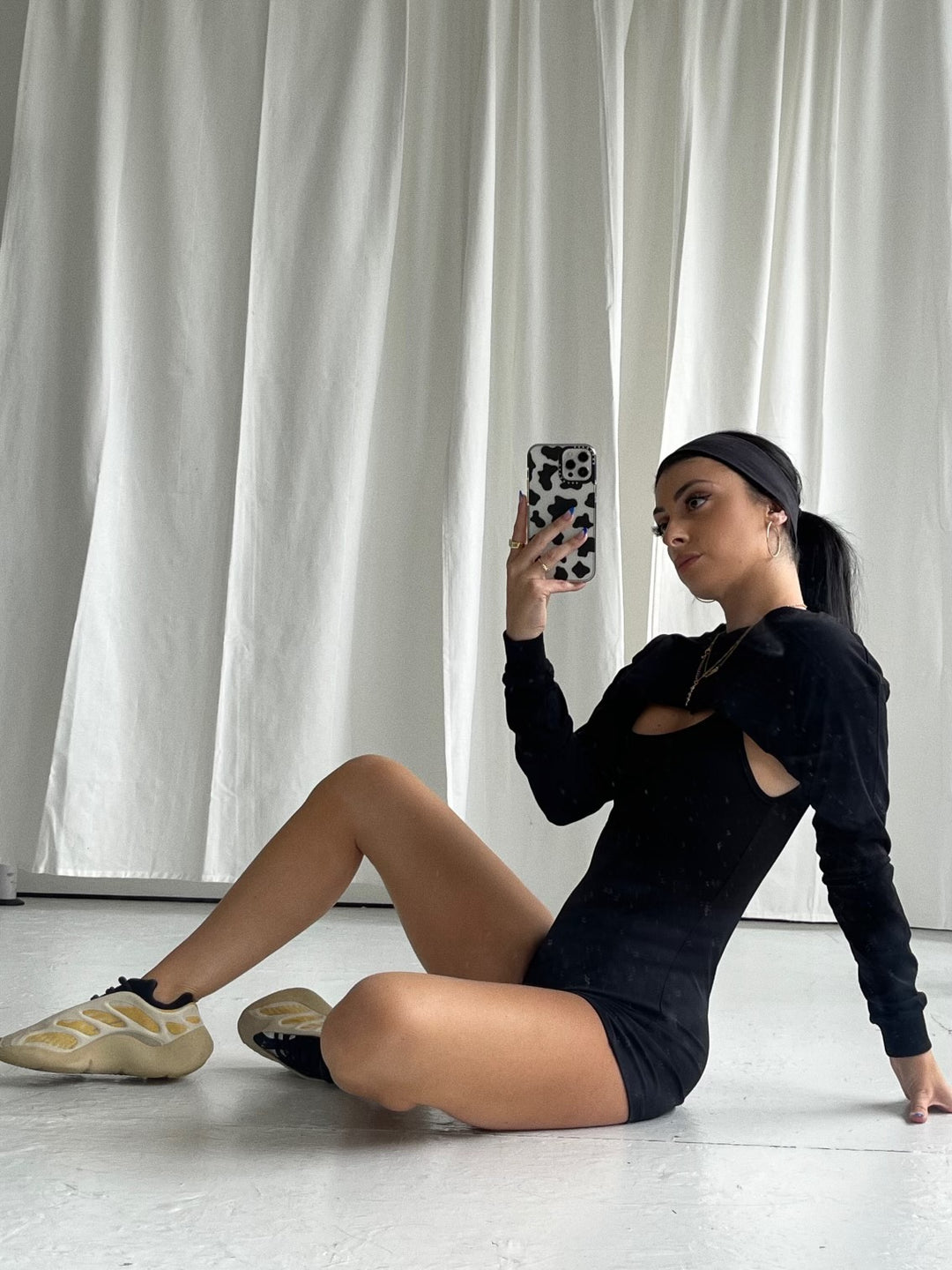 Long Sleeve Pull Over Top Black