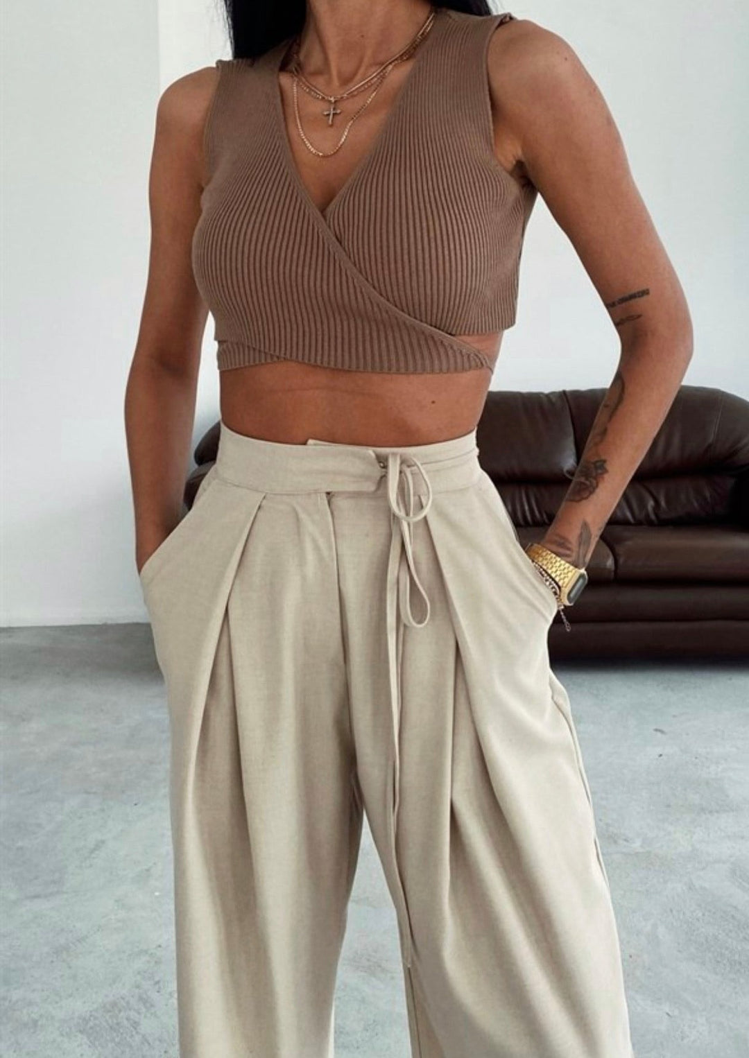 Wide Leg Pleated Pants in Beige