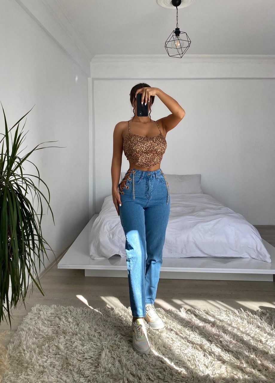 Chain Detail Jeans